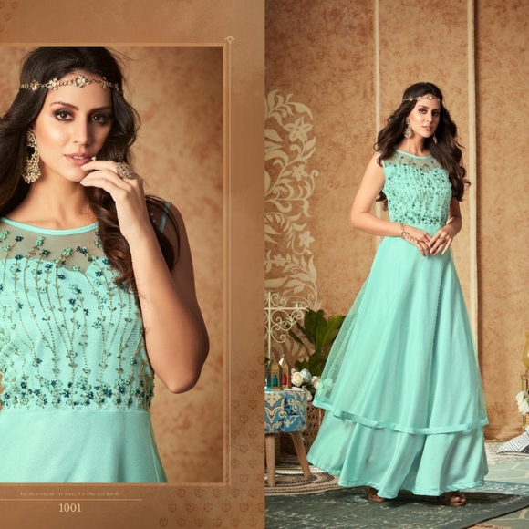 Gowns - Picture 5 of 8